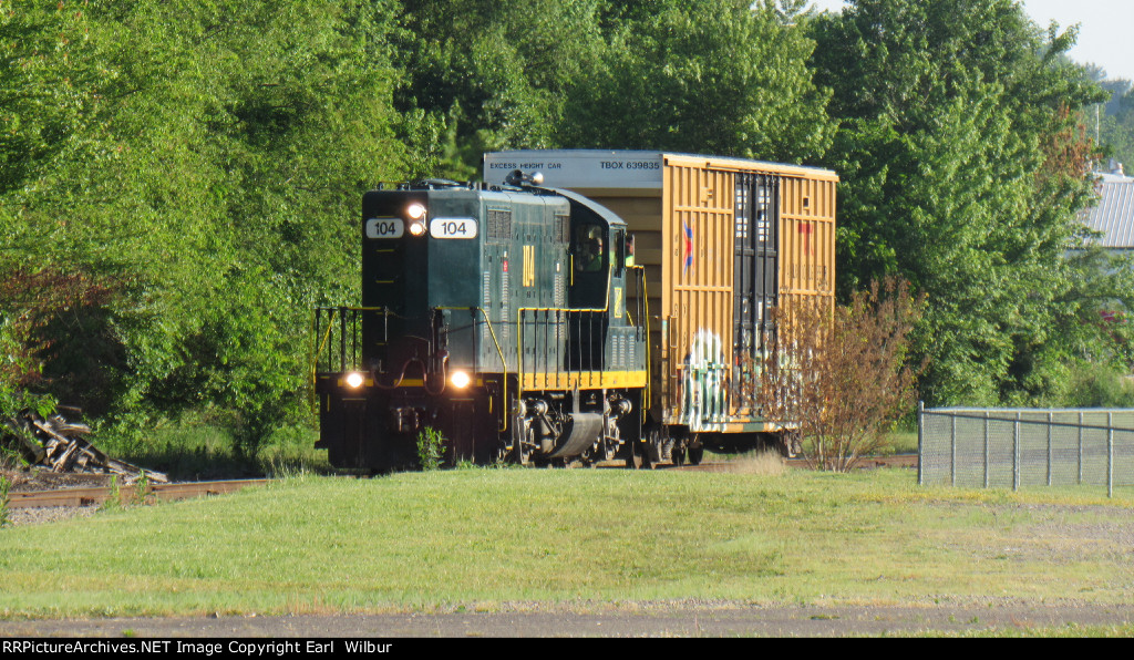 Ohio South Central Railroad (OSCR) 104